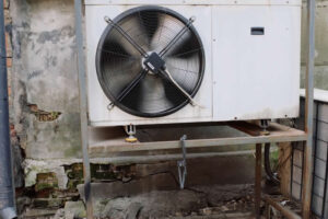 what is an hvac contractor